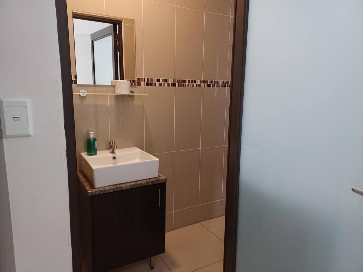Carlo'S Boutique Guesthouse Уолфиш-Бей Номер фото